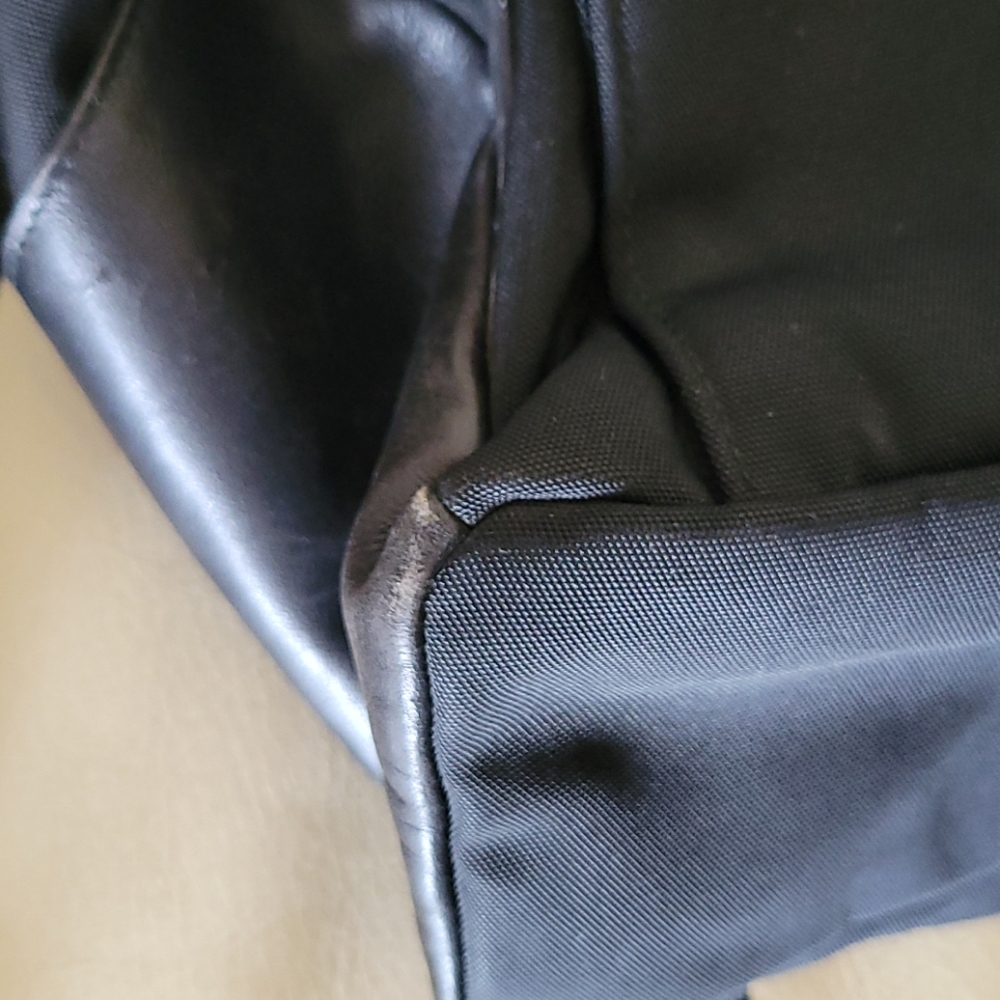 Backpack - Picture 6 of 8